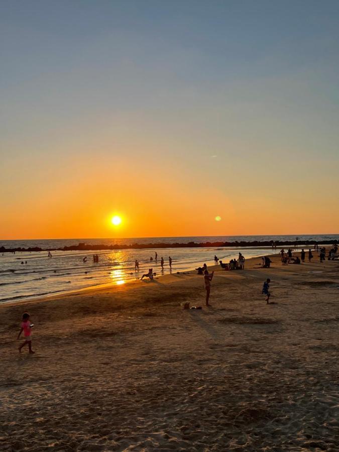 Suite On The Beach ไฮฟา ภายนอก รูปภาพ