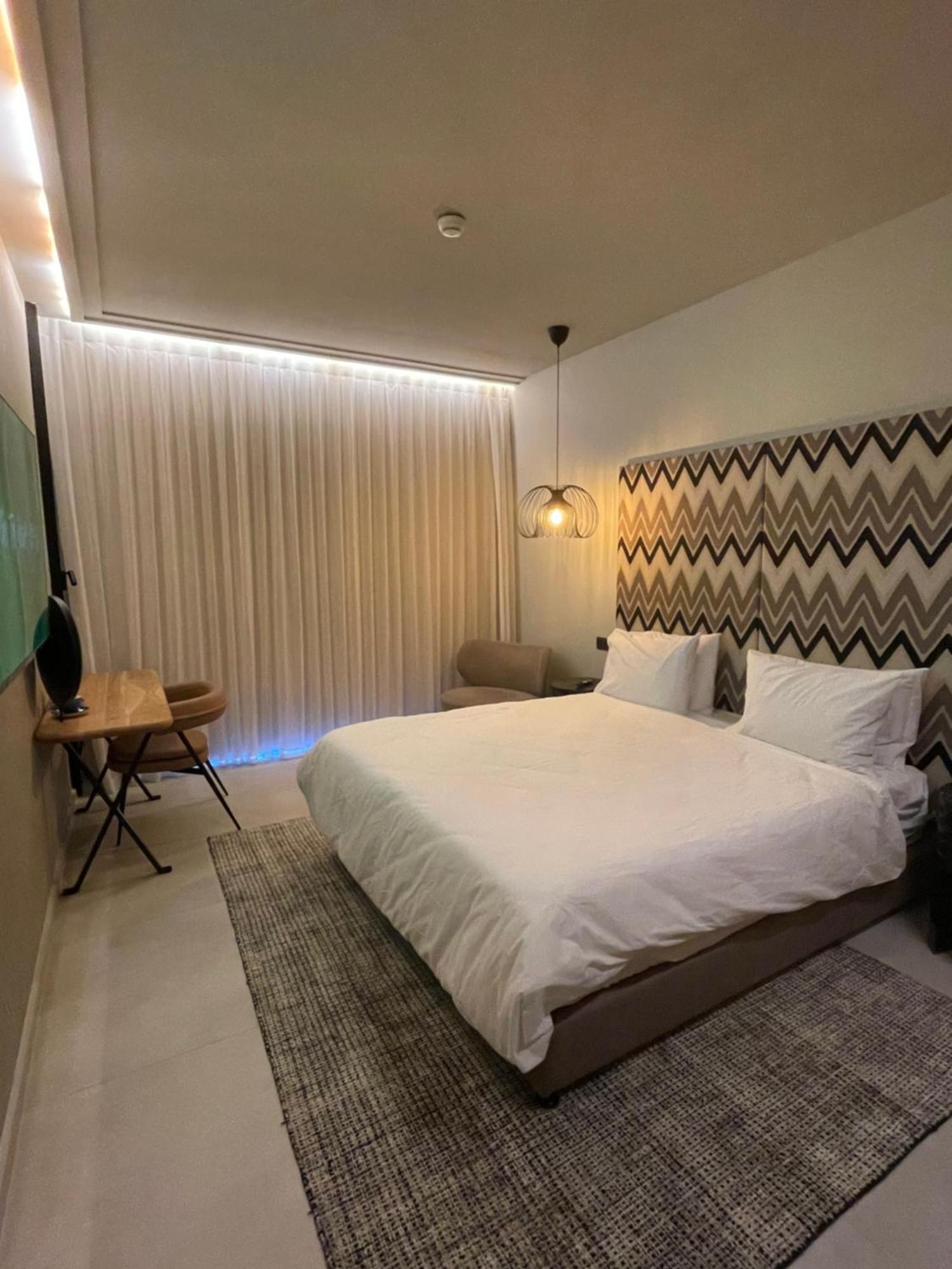 Suite On The Beach ไฮฟา ภายนอก รูปภาพ