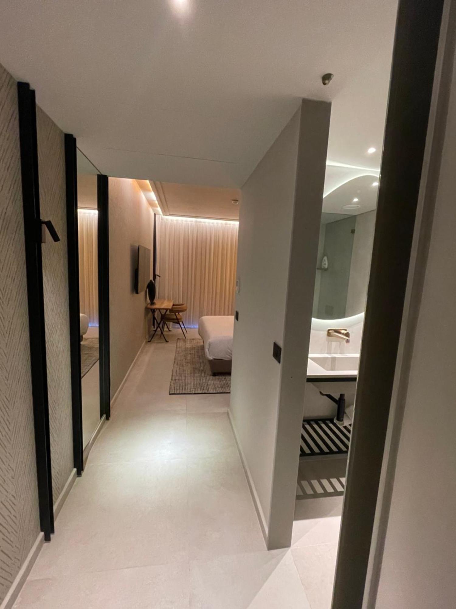 Suite On The Beach ไฮฟา ภายนอก รูปภาพ