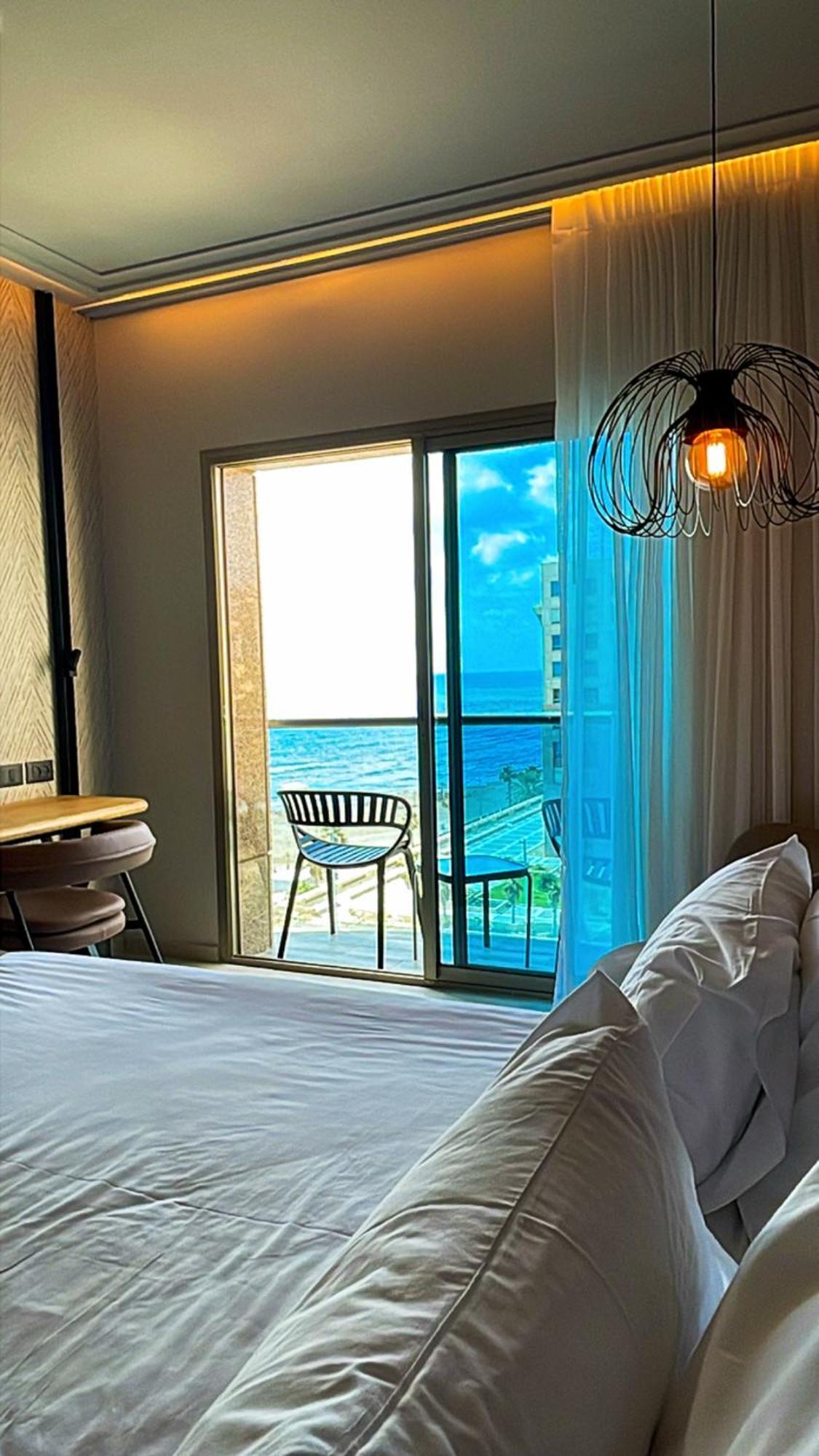 Suite On The Beach ไฮฟา ภายนอก รูปภาพ