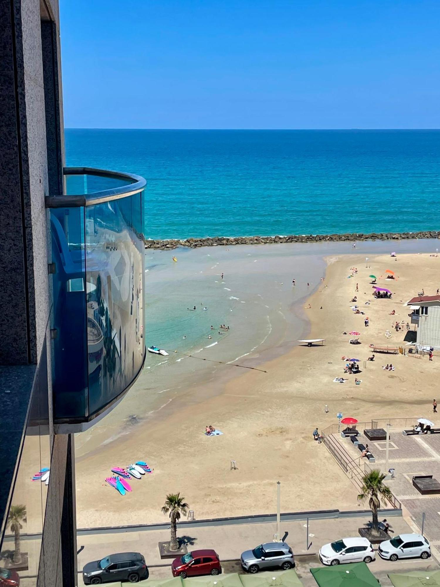 Suite On The Beach ไฮฟา ภายนอก รูปภาพ